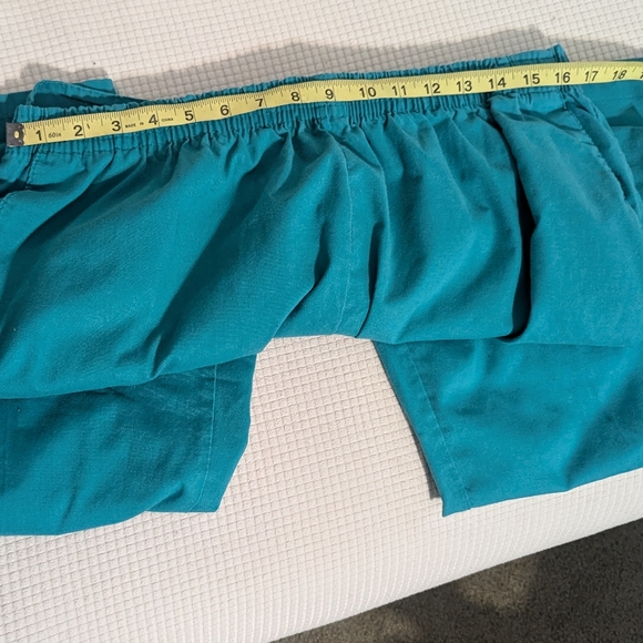 The Scrub Co & Cocoom Scrubs Top Carol's Scrubs Pants - Picture 8 of 12